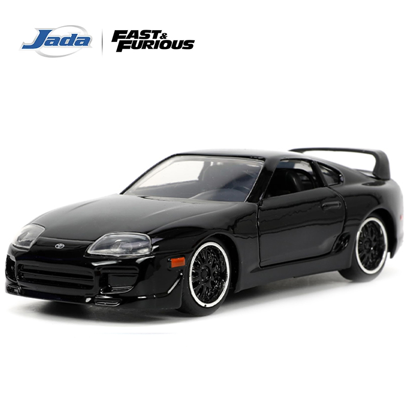 Car Accessories Inside - JADA 1:32 Carro em Miniatura DieCast